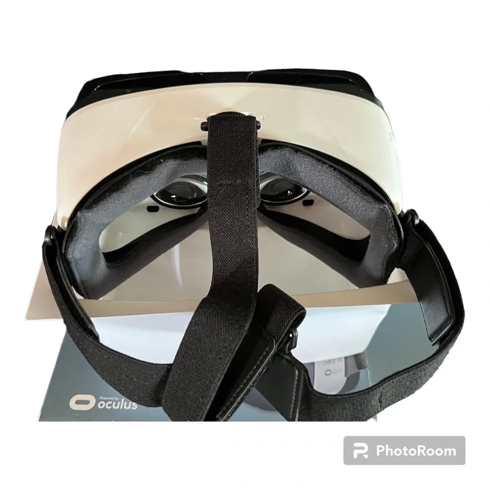 Virtual Reality Goggles